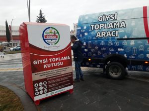 erbaa belediyesi giysi toplama kutularini artirdi