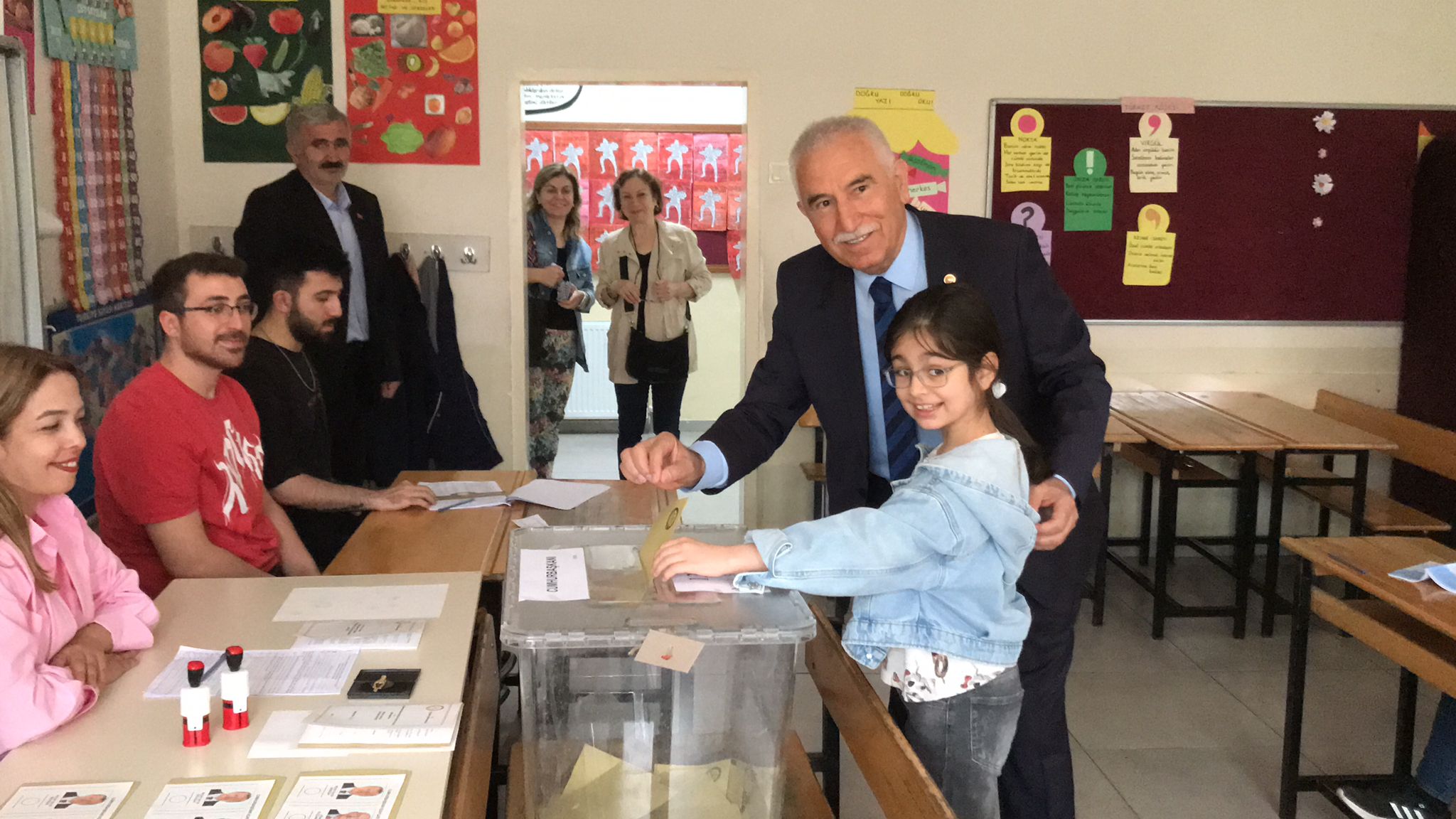 Chp Tokat Milletvekili Kadim Durmaz Cumhurbaşkanlığı 2. Tur Seçiminde Oyunu Kulandı