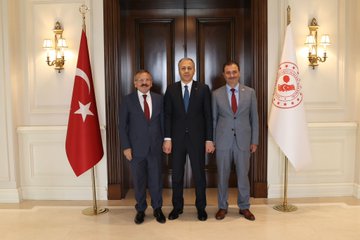 Ak Parti Tokat Milletvekilleri Yusuf Beyazıt ve Cüneyt Aldemirden İçişleri Bakanı Ali Yerlikayaya Hayırlıolsun Ziyareti