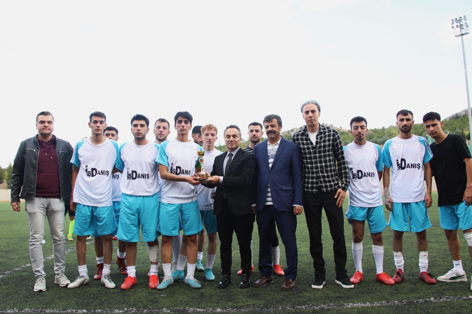 Tokat’ta Cumhuriyetimizin 100. Yılı Futbol Turnuvası Tamamlandı