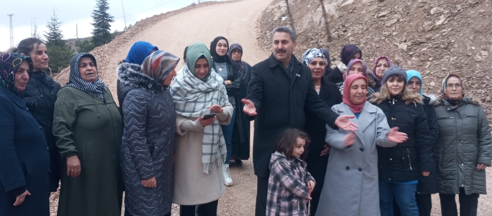 Tokat Belediye Başkanı Eyüp Eroğlu, Yeni Hayat Evleri’nde Ulaşım Sorununa Son Verdi
