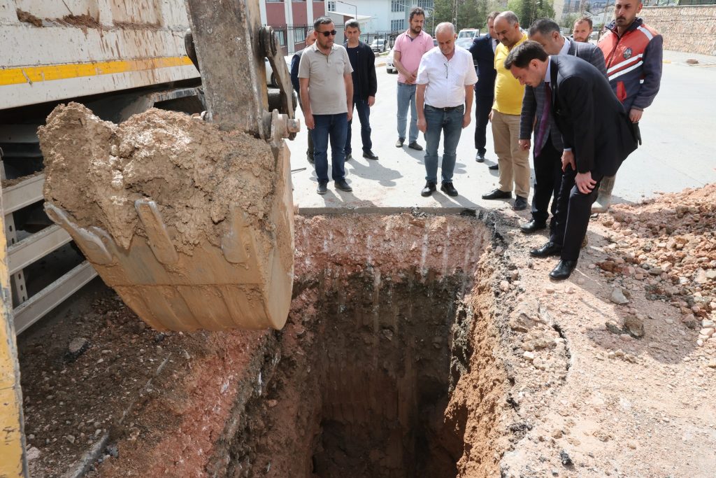 Belediye Başkanı Mehmet Kemal Yazıcıoğlu, Göreve Hızlı Başladı Şehirdeki Çalışmaları Yakından İnceliyor