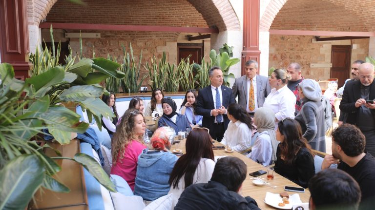 TOGÜ Rektörü Prof. Dr. Fatih Yılmaz, Turizm Haftası Kahvaltı Programına Katıldı